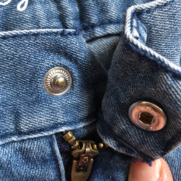 Cat & Jack denim shorts with lace detail - Picture 4 of 5